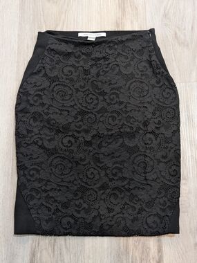 Diane von Furstenberg Black Lace Pencil Skirt - Size 0